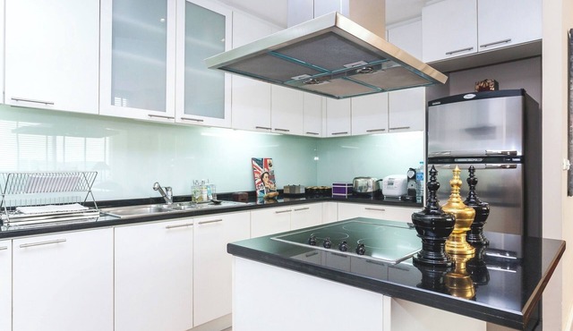 1 Bed Serviced Skyvilla with view