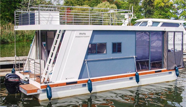 1 Bedroom Beautiful Ship In Brandenburg