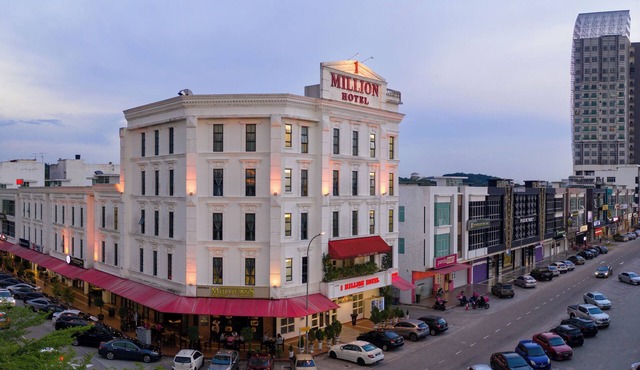 1 Million Hotel