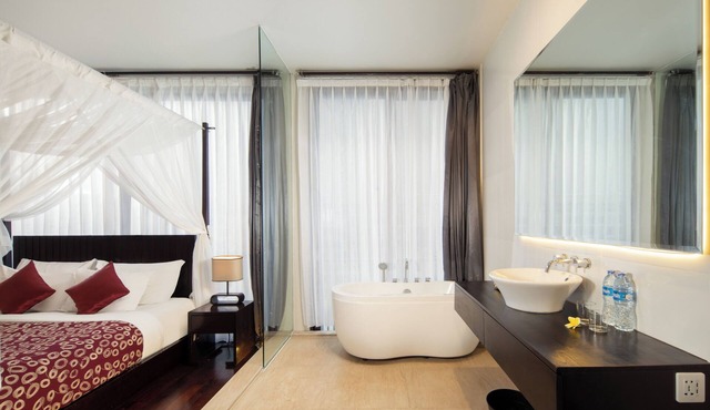 18 Suite Villa Kuta