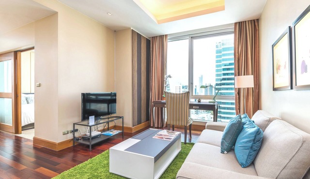 2 Bed Serviced Scenic SkyVilla