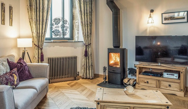2 bedroom accommodation in Low Gate, near Hexham in Hexham
