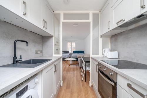 2 Studios Brixton 4 Double Beds 2 Bathrooms Garden in London