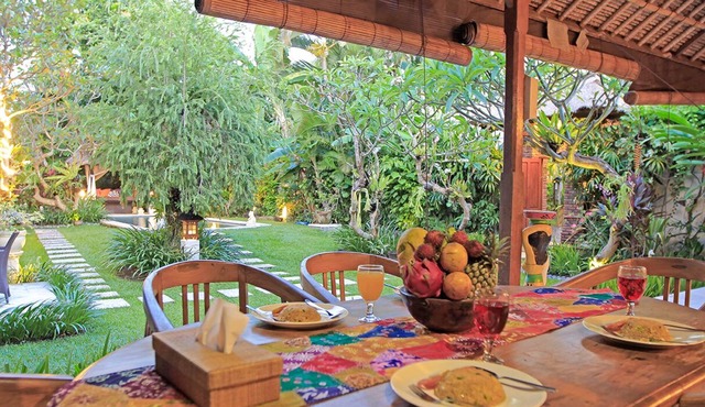 3 Bedroom Open plan Home in Central Seminyak, Pool with children section