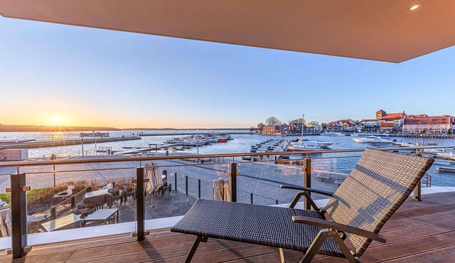 5-star vacation apartment Quartier Lounge in the harbor residence Waren (Müritz)