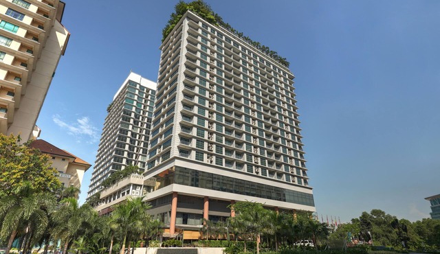 Acappella Suite Hotel