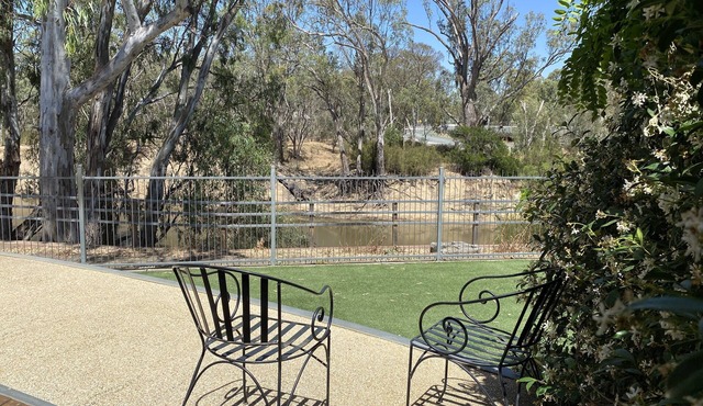 Adelphi 3 - River views located in the centre of Echuca in Echuca