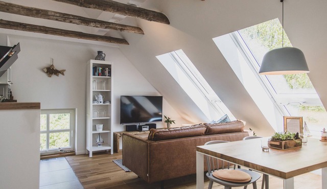 Albert - Vacation Rental Near Greetsiel, 56 m²/4 people, 2.5 km from the sea in Upleward