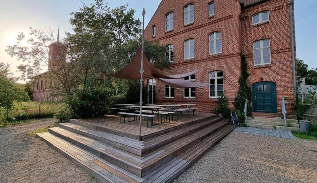 An den Wiesen. Gasthaus am Finowkanal