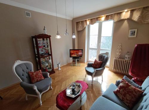 Apartament 16
