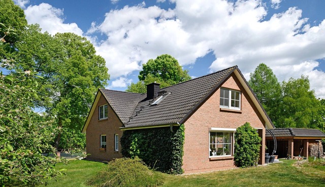 Apartment 'Am Fischadlerhorst' with Shared Terrace, Shared Garden and Wi-Fi in Waren - Müritz