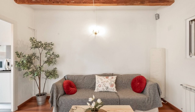 Apartment 'Cozy Centre Manresa' with Private Terrace, Wi-Fi and Air Conditioning