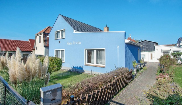 Apartment 'Frieda' with Shared Terrace, Garden and Wi-Fi