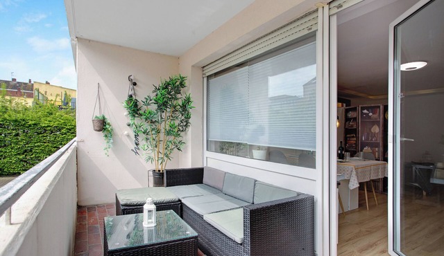 Apartment "Tolle Ferienwohnung nahe Südstrand" with Balcony & Wi-Fi
