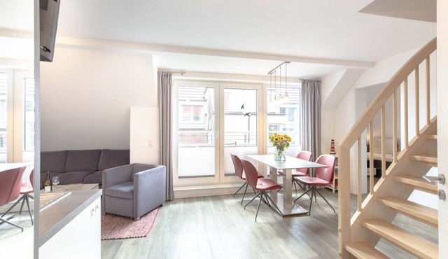Apartment wind force 9