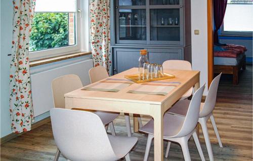 Awesome Home In Neubrandenburg With Wifi