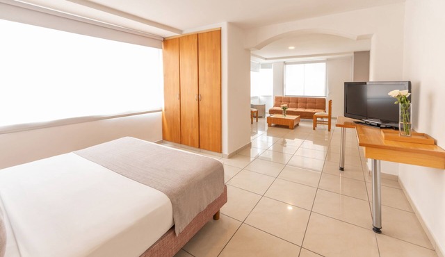 Basic Hotel Centenario by Hoteles MS in Cali