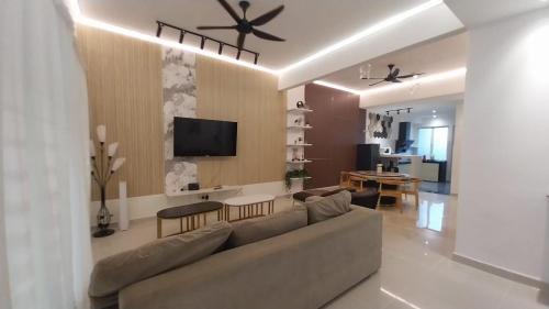 Bayu Lagenda Guesthouse