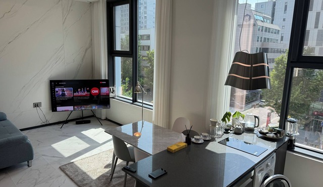 Brand New Luxury Apartment, Euljiro-5ga 1-bedroom in Seoul