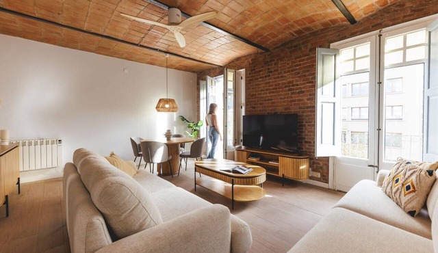 Bravissimo Marquès de Camps, 3-bedroom, 2-bathroom apartment in central Girona