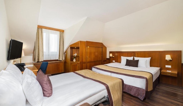 Carlton Hotel Buda Castle in Budapest