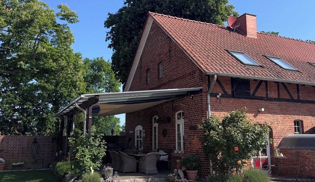 Charming apartment at the horse stable with a great terrace to relax - quiet location
