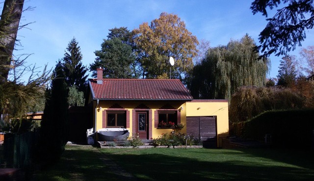 Charming fishing house on the Havel