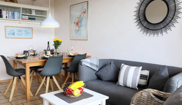 Charming ground floor apartment in Wenningstedt - close to the beach with south-facing terrace & beach chair