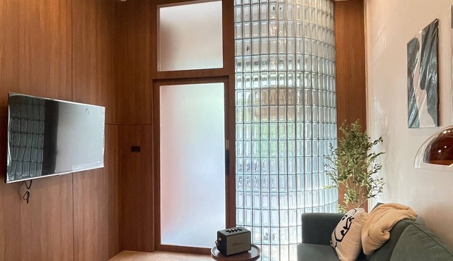 Charming 3-bedroom house with AC, WiFi in marvelous Bangkok