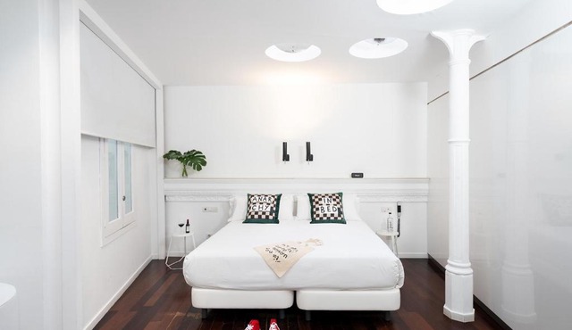 Chic & Basic Born Boutique Hotel