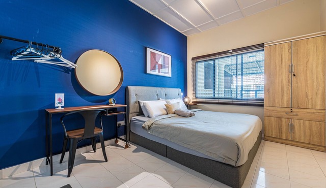 City Centre Designer Houz/5 mins to Sunway Velocity mall/Wifi/9-10pax