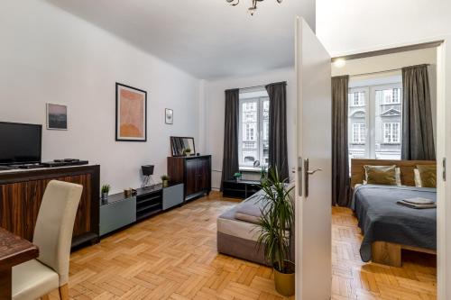 Close-Huge Apartment for 12 - Old Town Freta
