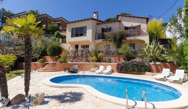 Club Villamar - Nice and cozy villa with private pool and located at less than 4 km from the beac.
