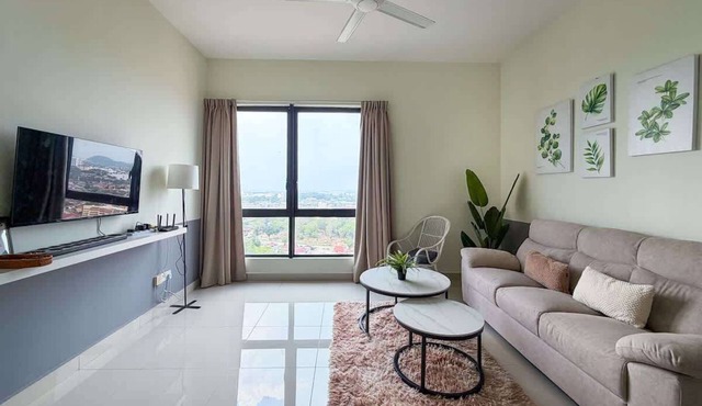 Comfortable 2BR Apartment Near Jonker St