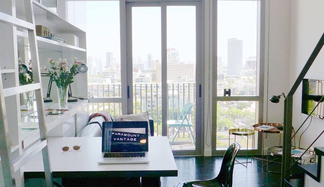 COMPACT DUPLEX - THONGLOR!