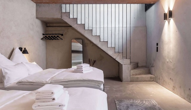Concrete Loft Duplex (40sqm) near Antonplatz