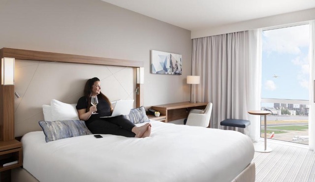 Courtyard by Marriott London City Airport