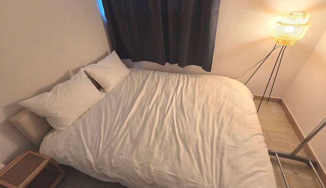 Cozy home 9 Min to Line 2 & 5 Netflix & Free WiFi