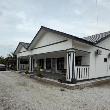 De Bagan Village, Tanjong Karang