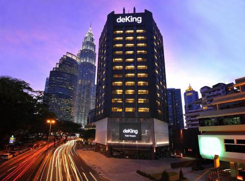 deKing Hotel Twin Towers by DK Hospitality