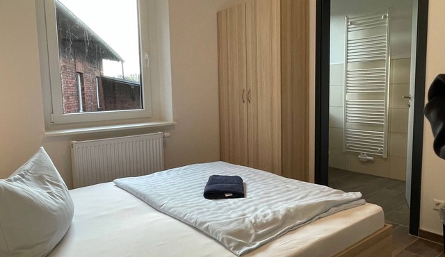 Double room 206 - Lokschuppen Pasewalk- Guest houses with double room, single room and kitchen