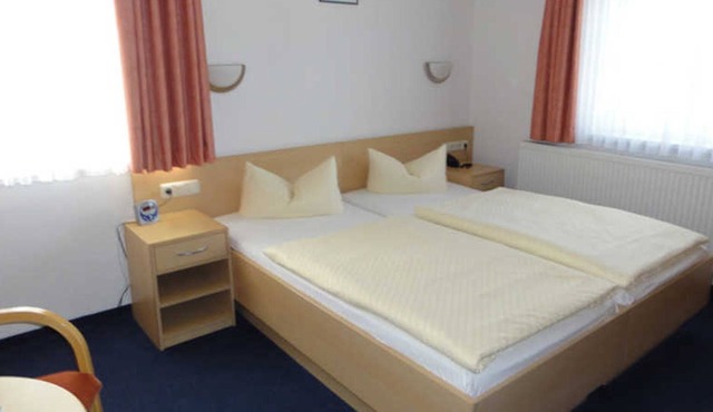 DR 19 Standard with city view - Hotel garni Meeresgruß ***