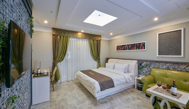 Dubai Hotel