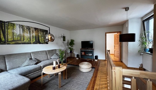 Ecological Guest House with Garden and Castle View - Central, Near the Lake