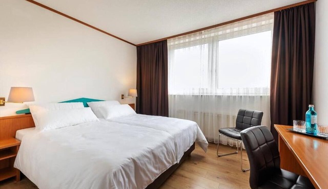 Economy Double Room Stay in Maintal-Dörnighei