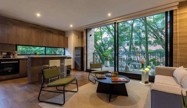 |EP| Modern & Stylish Apt, Balcony, AC in Provenza