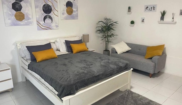 EsTeh Studio Apart