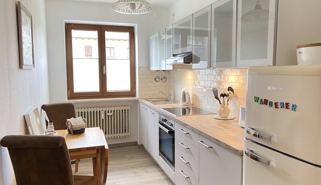 Experience Chiemsee, mountains & lakes - apartment for up to 4 people, 2 bedrooms, balcony in Marquartstein