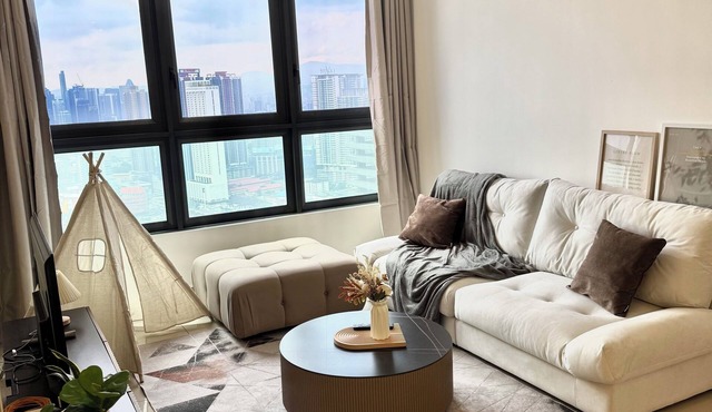 Family-Friendly 3BR Condo with KLCC View + Kids’Toys, 2 Baths