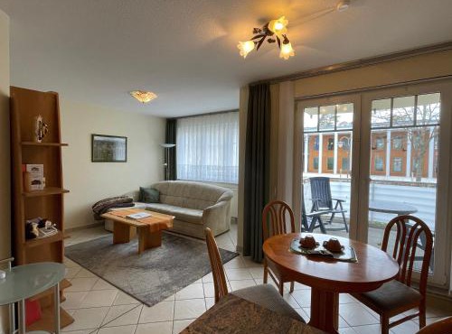 Ferienwohnung Ursula in der Villa zum Kronprinzen direkt gegenüber der Saarow Therme